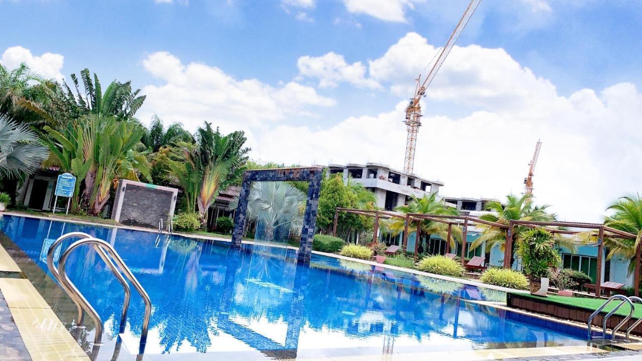 Twin Palms Resort Сиануквиль Экстерьер фото