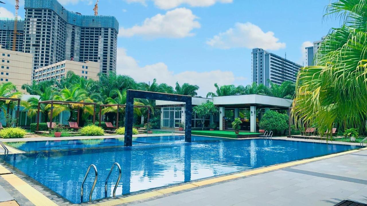 Twin Palms Resort Сиануквиль Экстерьер фото