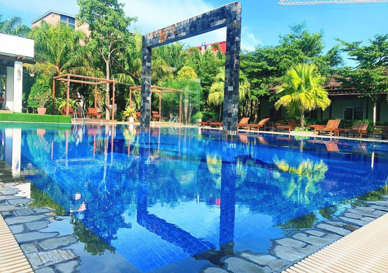 Twin Palms Resort Сиануквиль Экстерьер фото