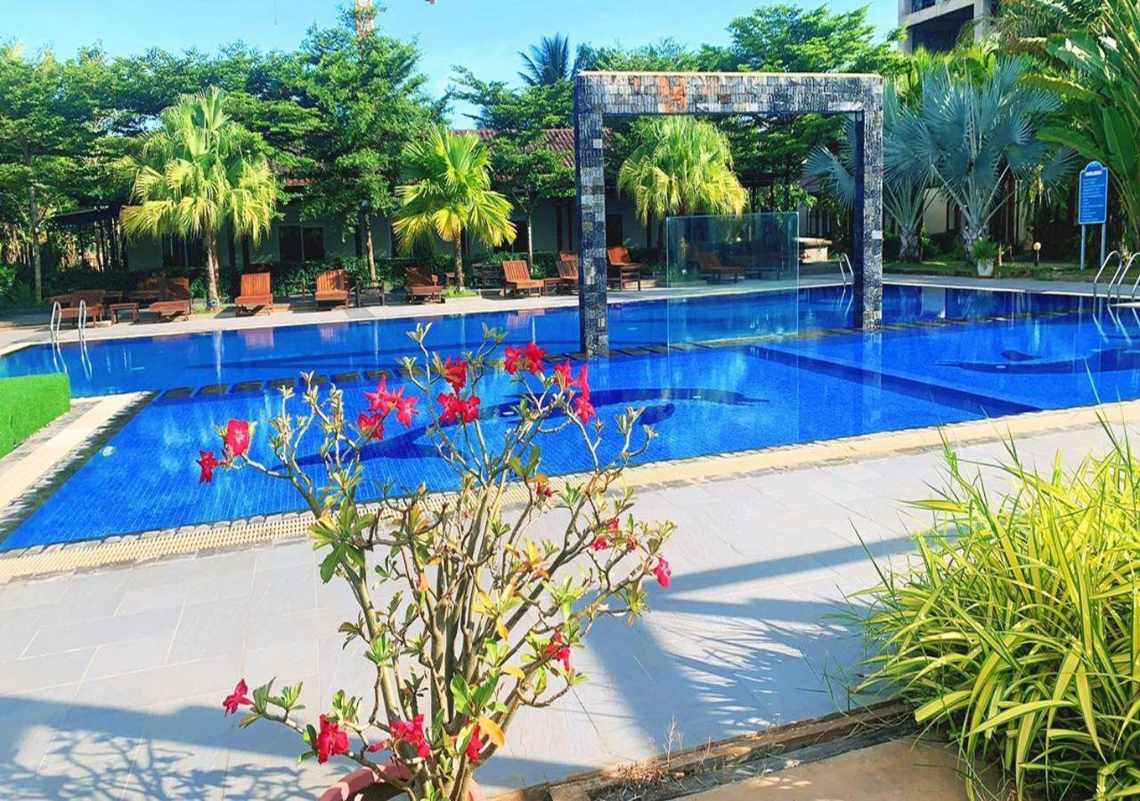 Twin Palms Resort Сиануквиль Экстерьер фото