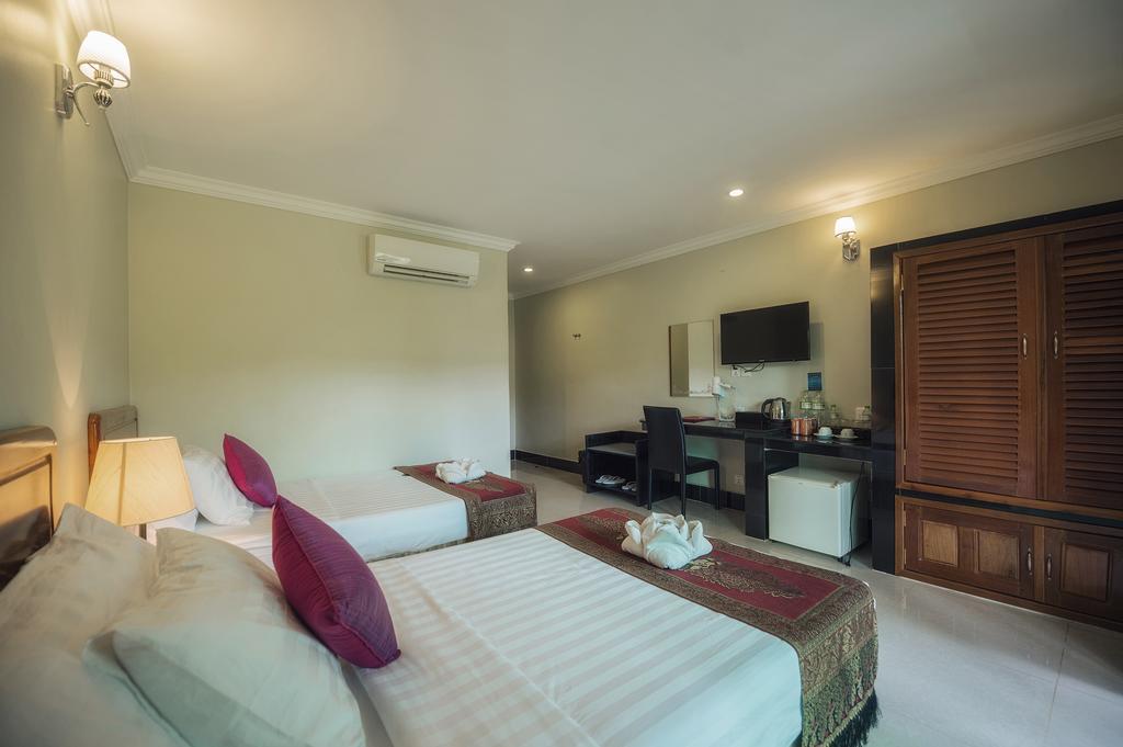 Twin Palms Resort Сиануквиль Экстерьер фото
