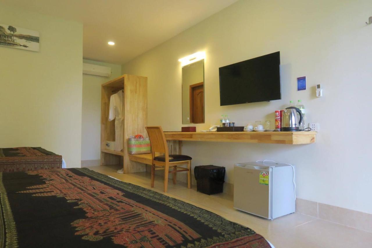 Twin Palms Resort Сиануквиль Экстерьер фото